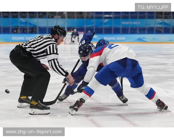 冰球比赛爆发全队乱斗，裁判组被迫紧急介入